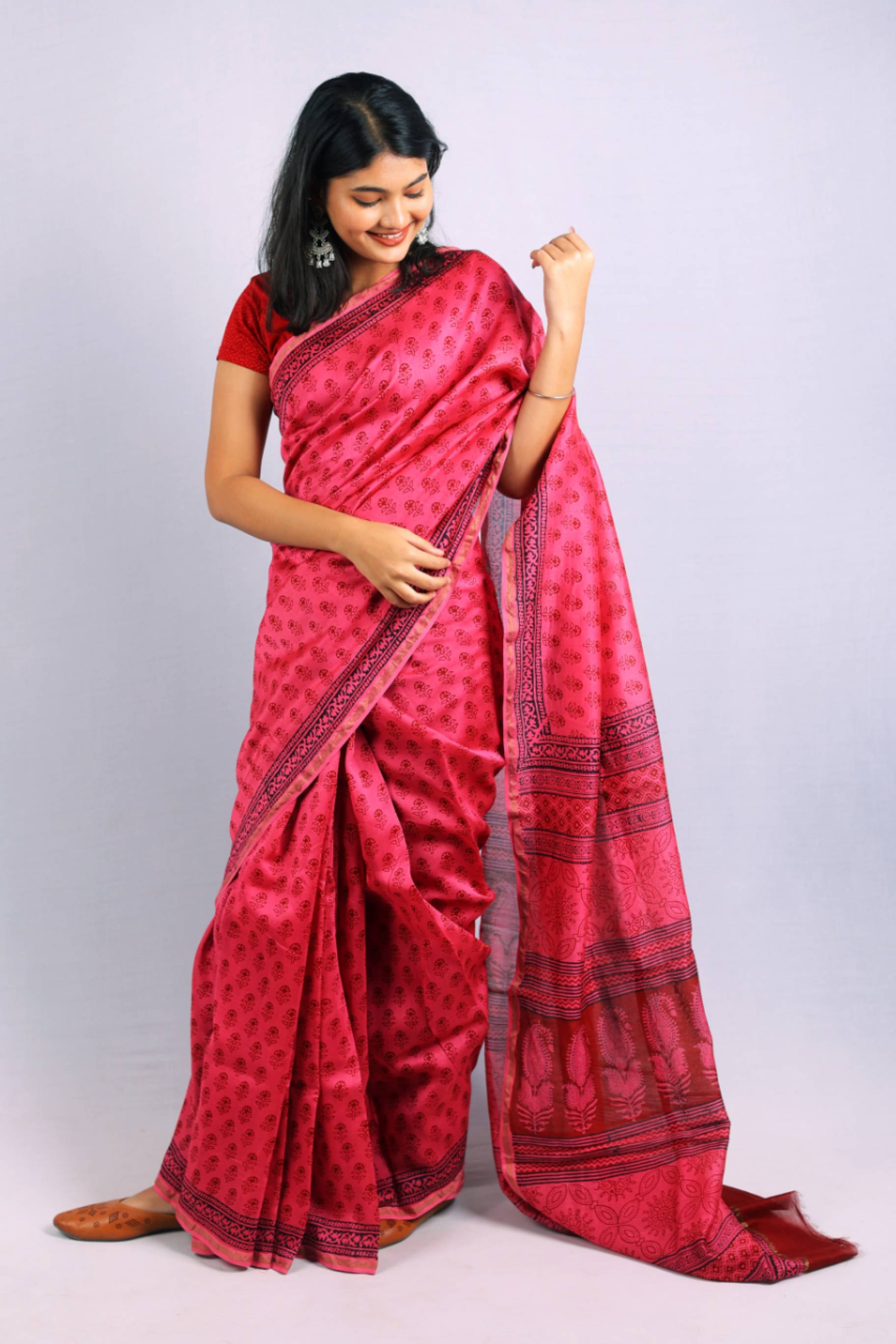 Pink Handcrafted Cotton Saree with Traditional Woven Pallu